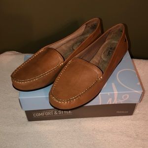 Brown loafers. Never worn. Still in box.